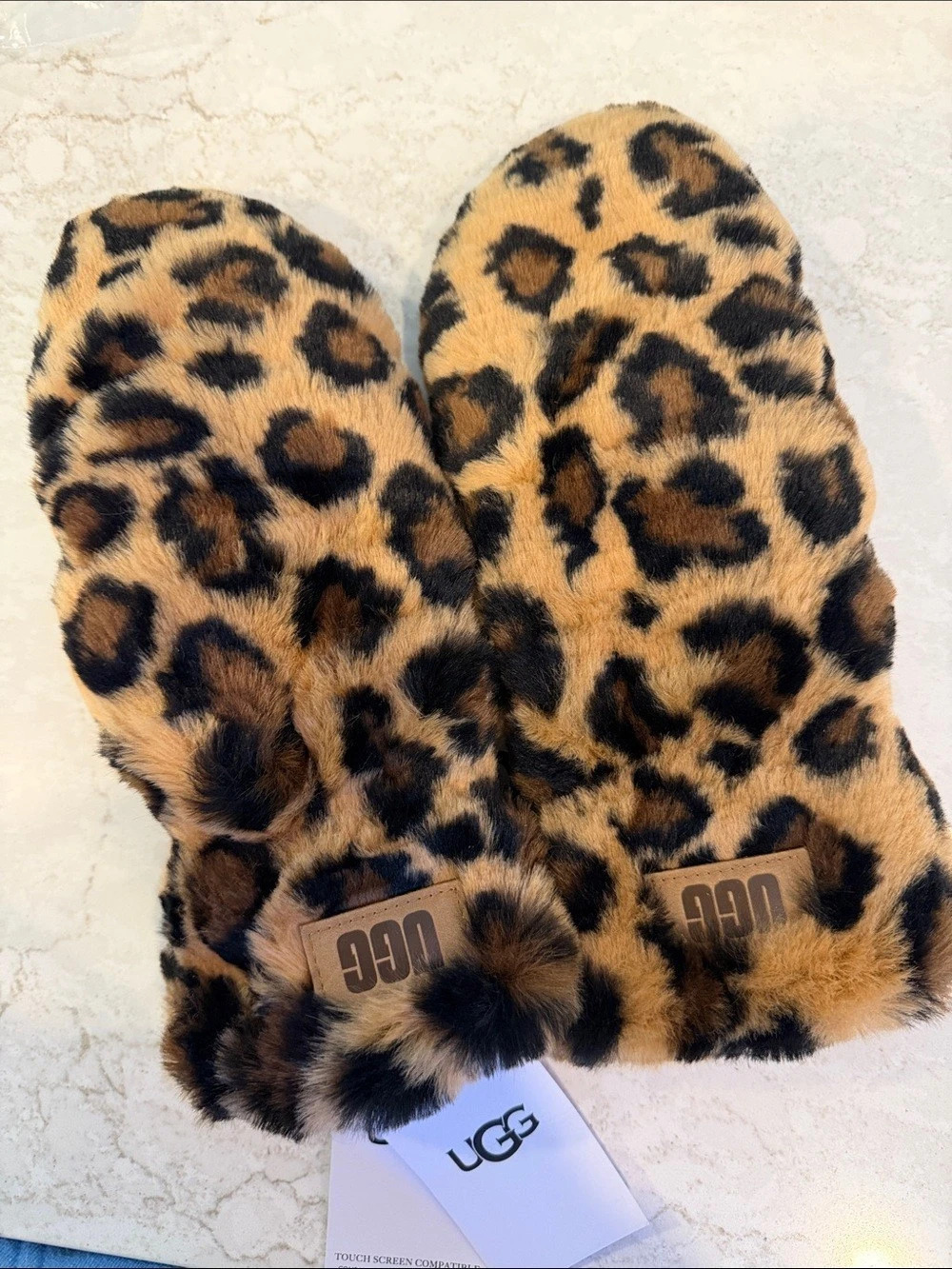 UGG W Quilted Faux Fur Mitten 21635 Natural Leopard S/M NWT